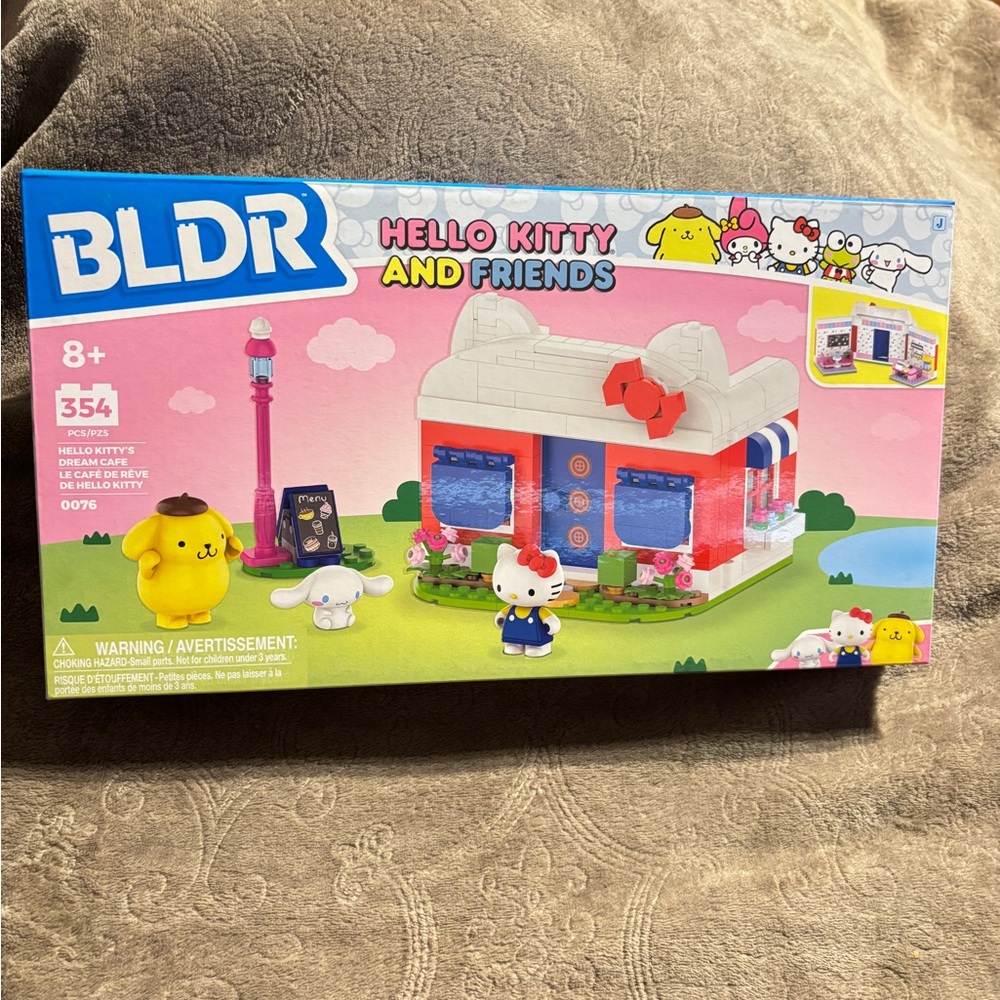 Hello Kitty and Friends Dream Cafe Building Set BLDR 354 piece . 0076 . New